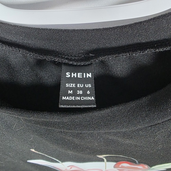 SHEIN Women's Cherry Martini Graphic Crop Top M Black Y2K Baby Tee Cocktail Cool - Picture 9 of 11